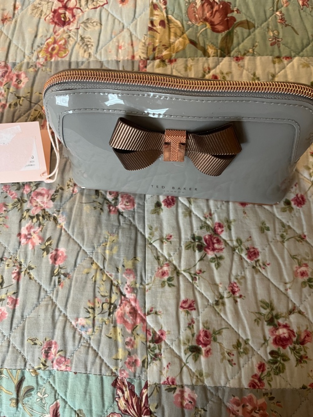 Ted Baker Grey Patent Cosmetic Pouch with Rose Gold Bow - Picture 7 of 9